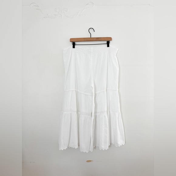 White Ruffle Pants - Picture 5 of 5
